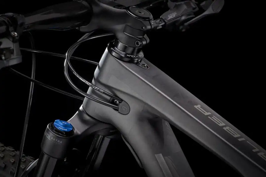 TREK SUPERCALIBER 9.8 XT GEN 1 29" MOUNTAIN BIKE - CN/BK