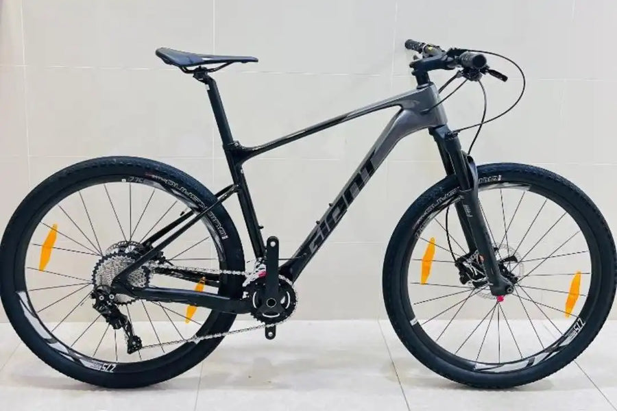 2022 Giant XTC Advanced 27.5 3 Carbon Frame Mountain Bike MTB