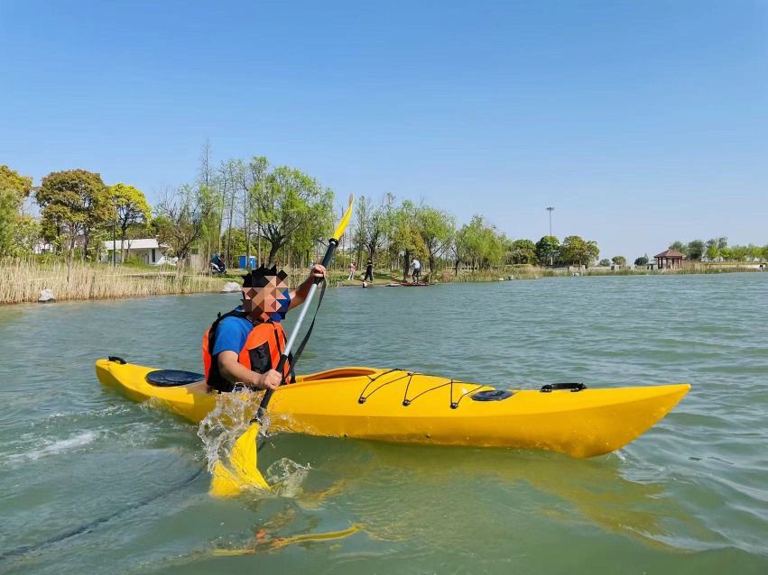 New 3.6m sit in solo Rigid Kayak with paddle